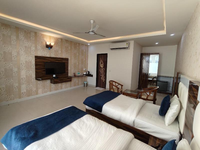 Dwelling Residency image