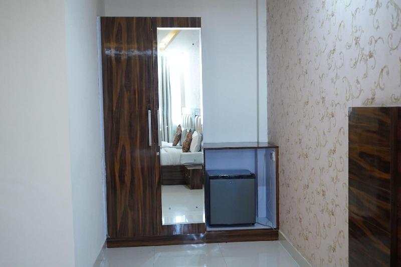 Dwelling Residency image