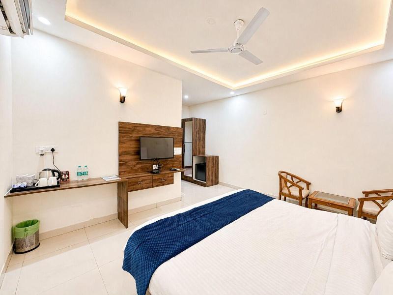 Dwelling Residency image