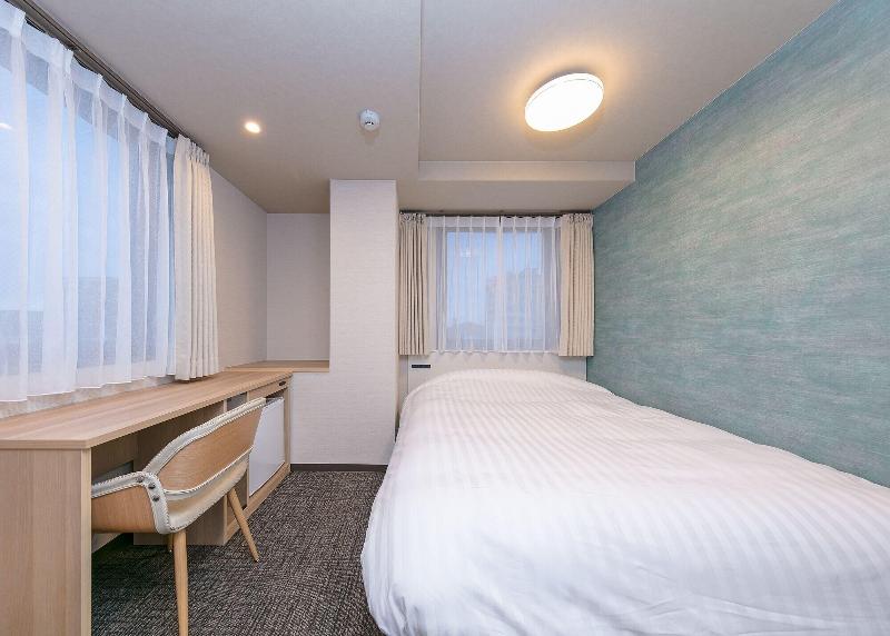 Remington Hotel image