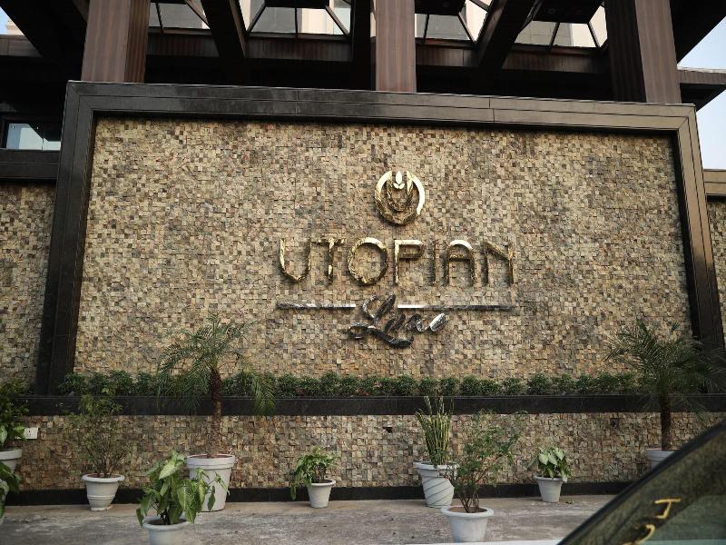 Utopian Luxe image