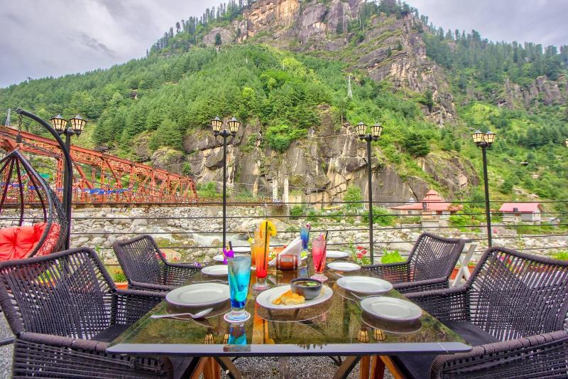 Paradise - The Whitehouse Cafe image
