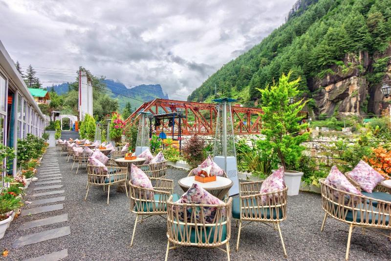 Paradise - The Whitehouse Cafe image