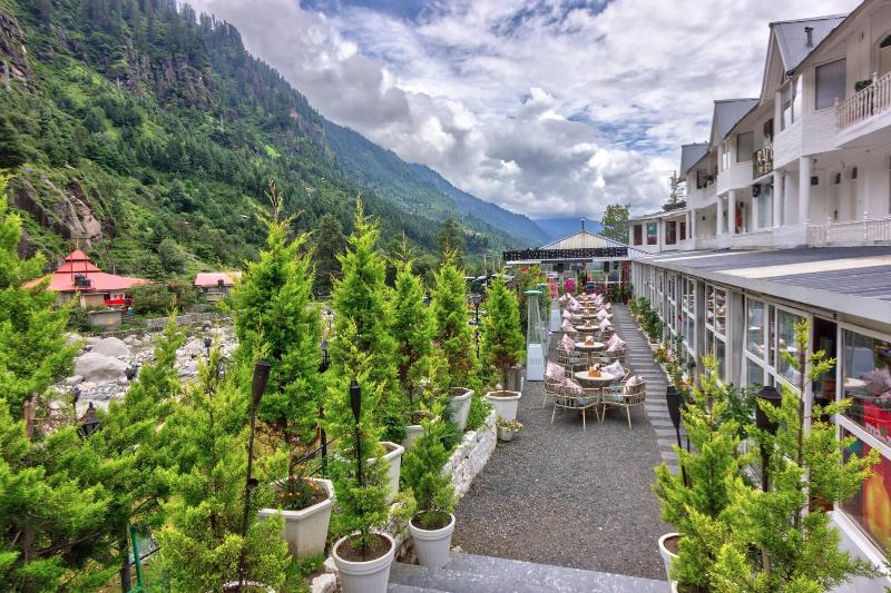 Paradise - The Whitehouse Cafe image