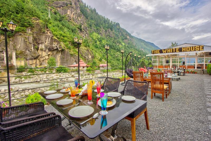 Paradise - The Whitehouse Cafe image