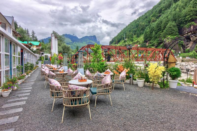 Paradise - The Whitehouse Cafe image