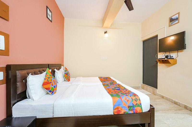 Fabhotel La Palma Suites image