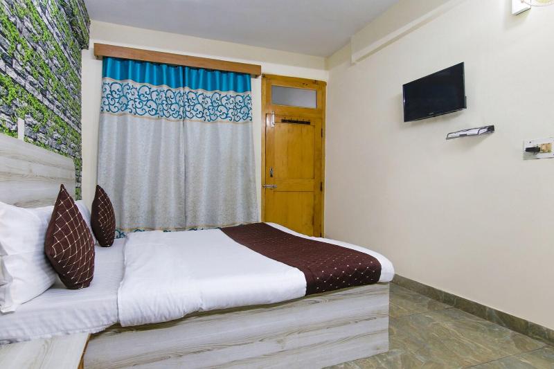 Fabhotel Negis Shivalaya image