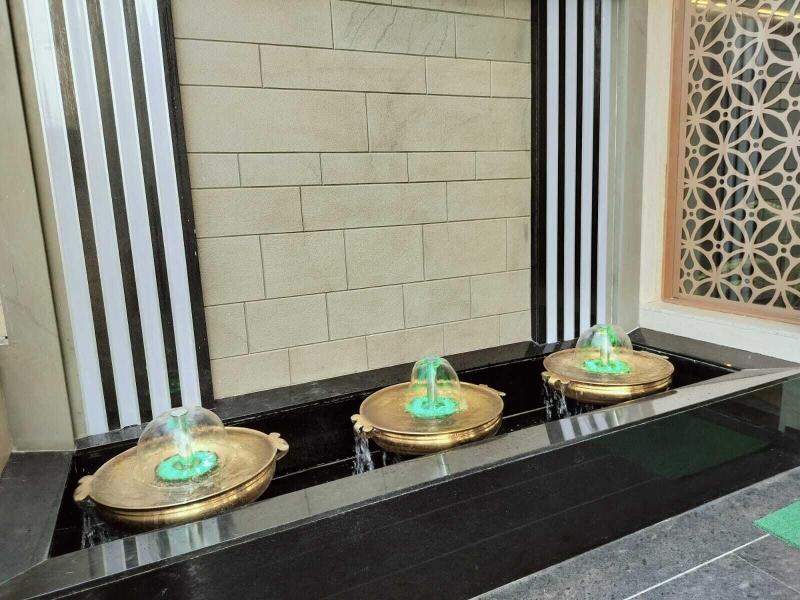 Royal Lakshmi Palace image