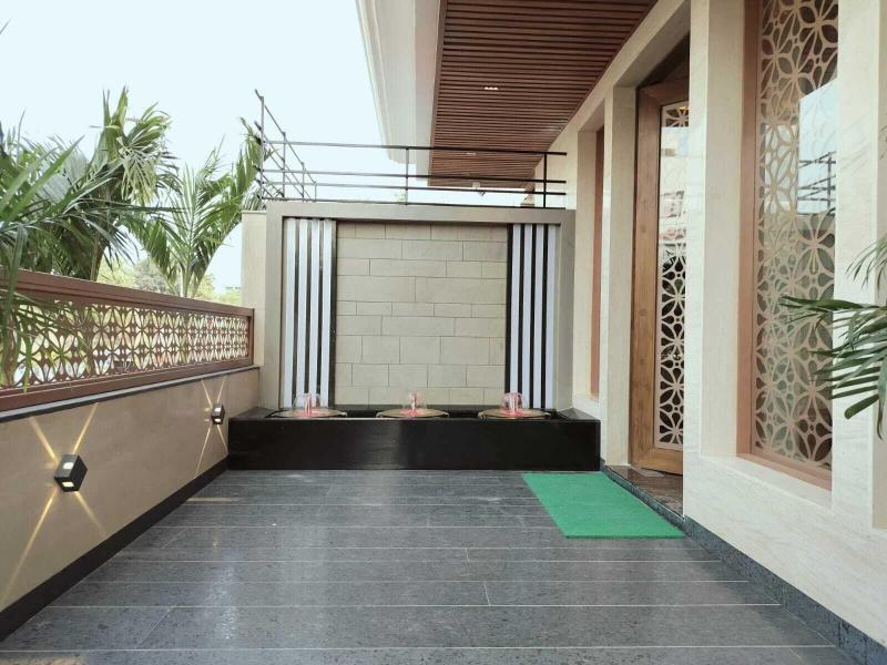 Royal Lakshmi Palace image