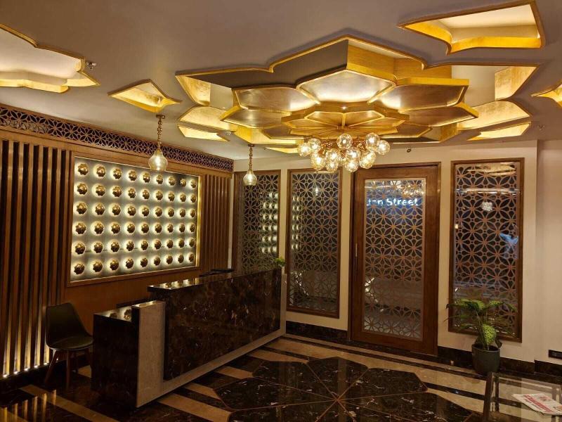 Royal Lakshmi Palace image