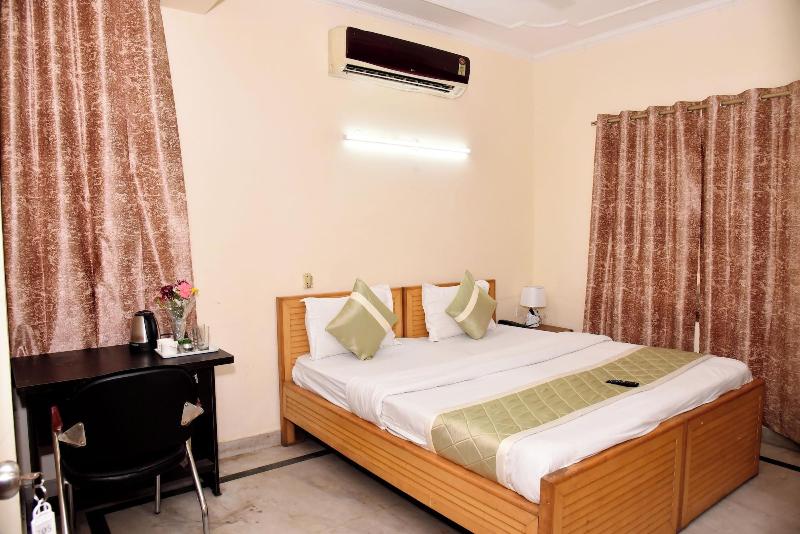 Hotel Sunshine image