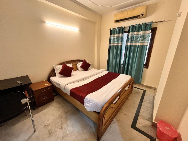 Hotel Sunshine image
