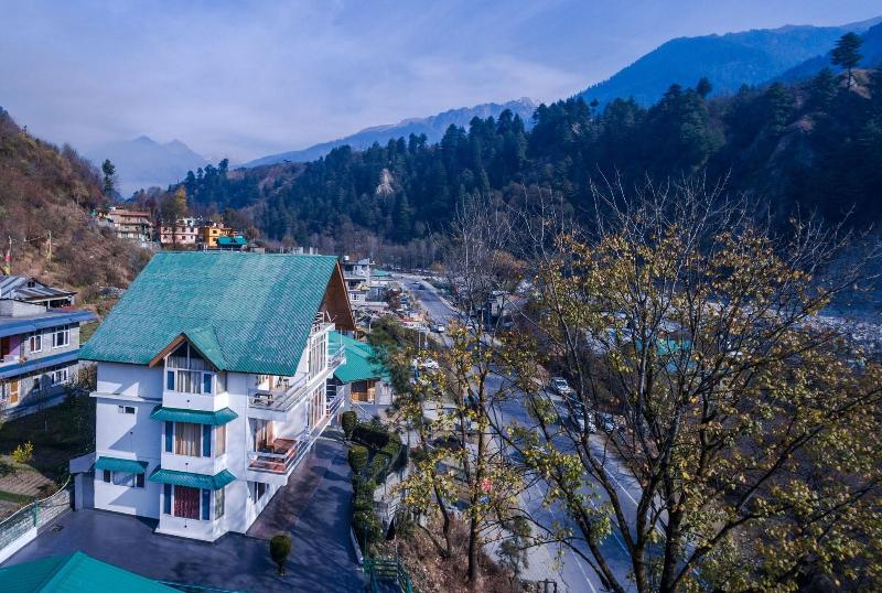 Vaayu Resorts And Spa Manali image