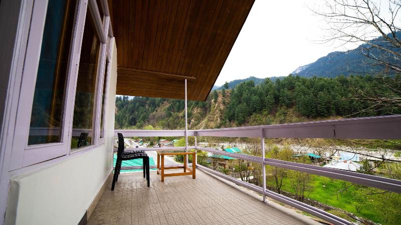 Vaayu Resorts And Spa Manali image