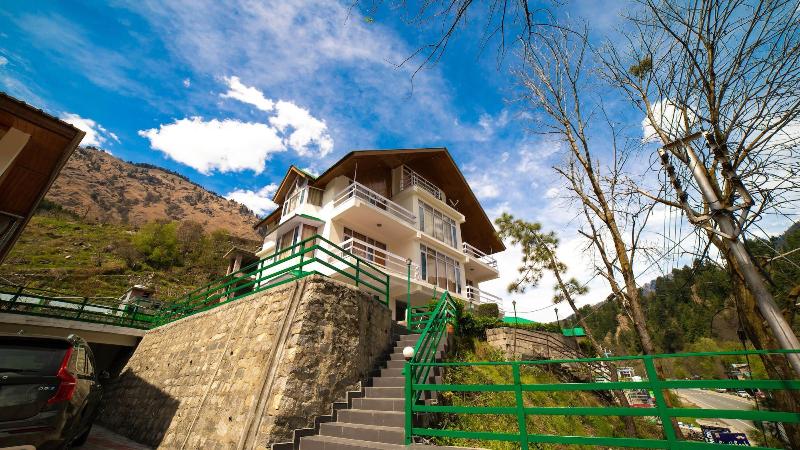 Vaayu Resorts And Spa Manali image