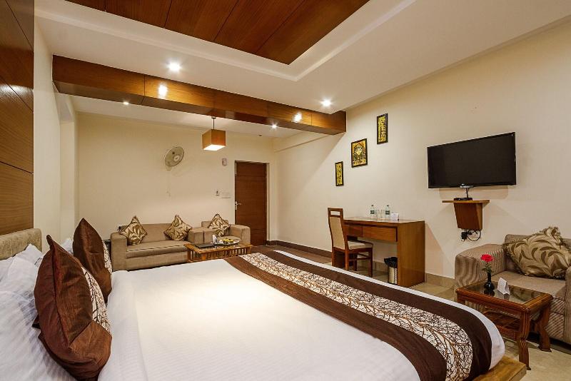 Vaayu Resorts And Spa Manali image