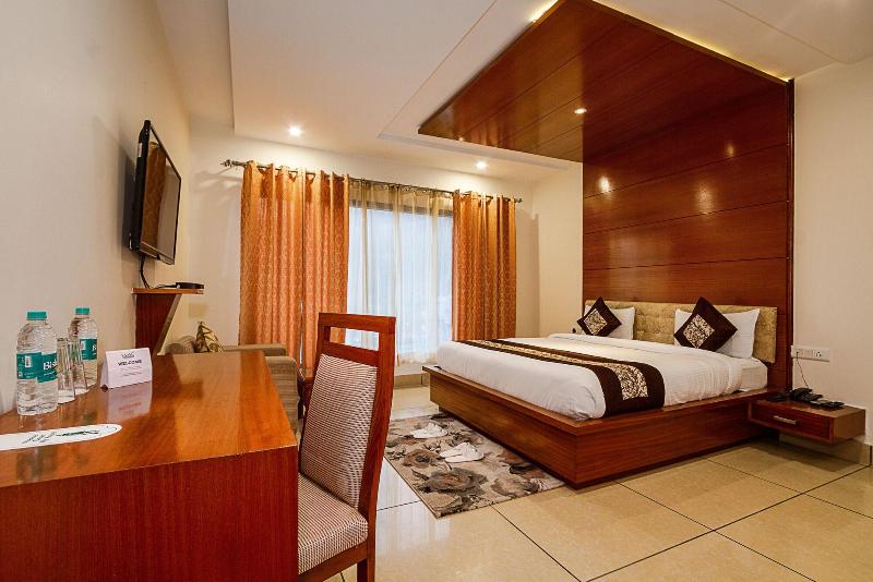 Vaayu Resorts And Spa Manali image