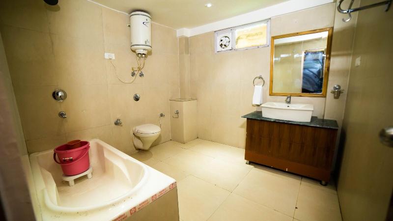 Vaayu Resorts And Spa Manali image