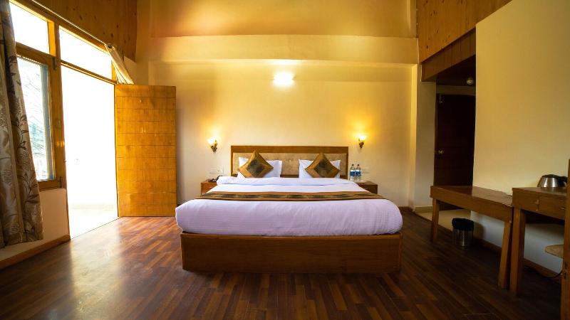 Vaayu Resorts And Spa Manali image