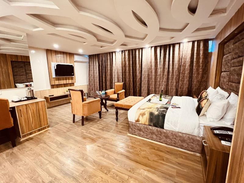 Hill River Resort By West Western image