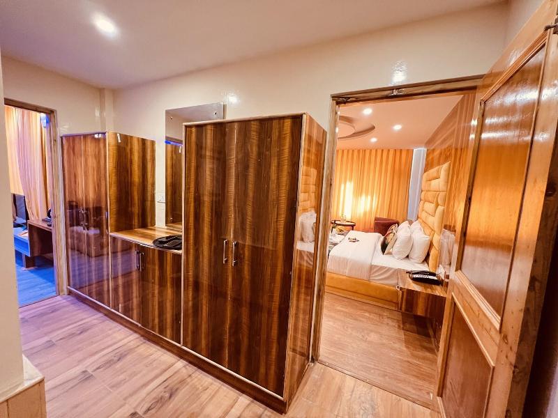Hill River Resort By West Western image