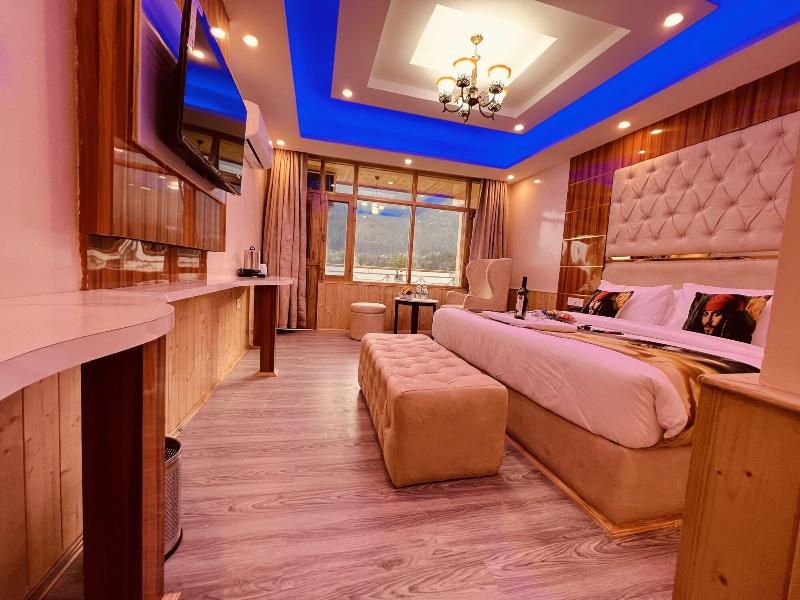 Hill River Resort By West Western image