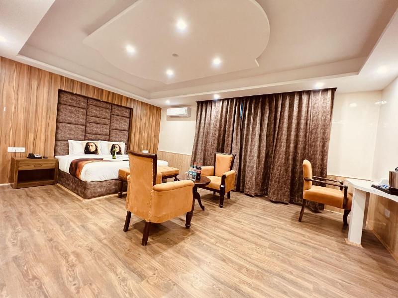 Hill River Resort By West Western image