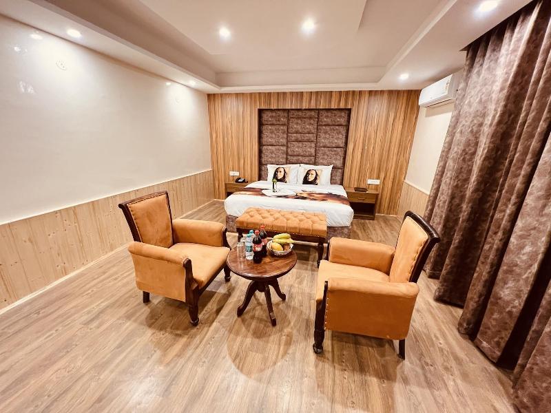 Hill River Resort By West Western image