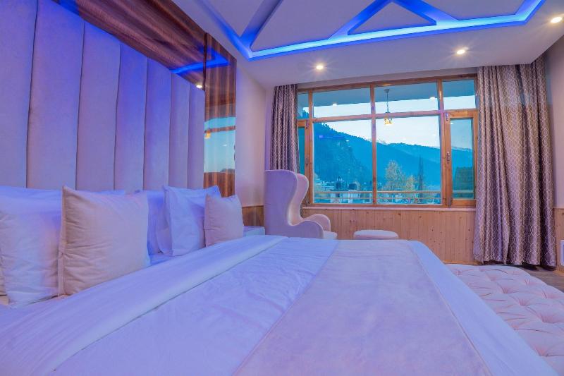Hill River Resort By West Western image