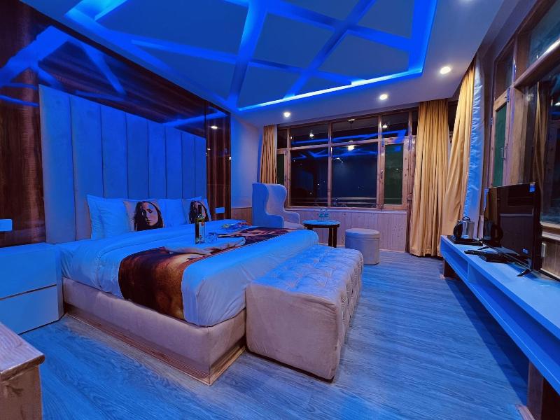 Hill River Resort By West Western image