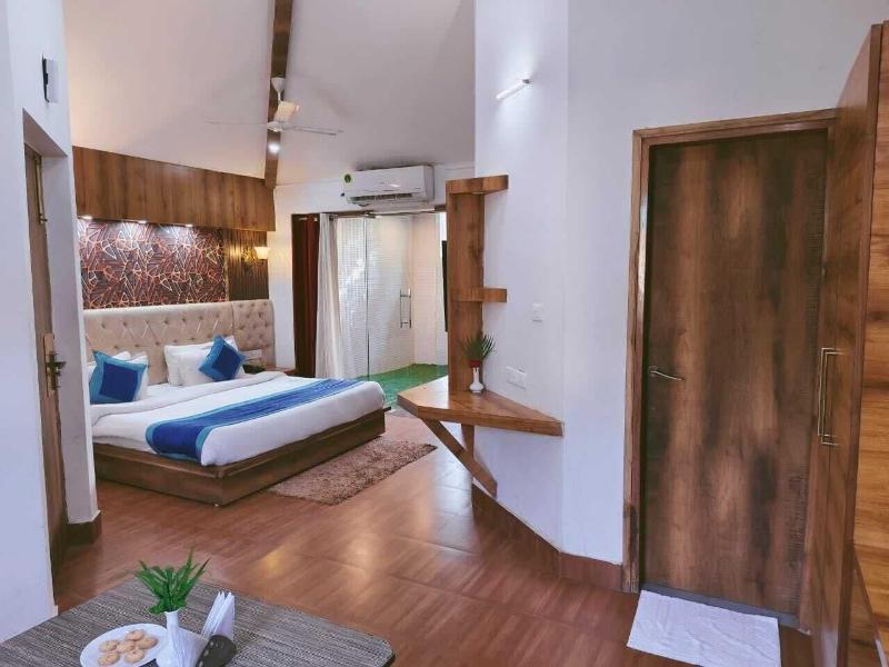 Royals Moonlight Resort image