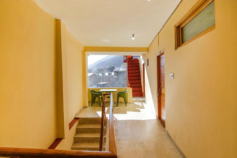 Fabhotel Green View image
