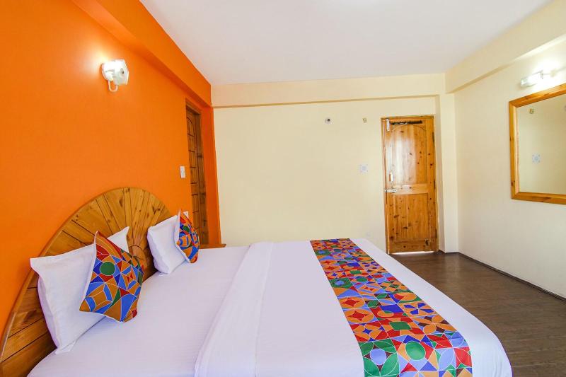 Fabhotel Green View image