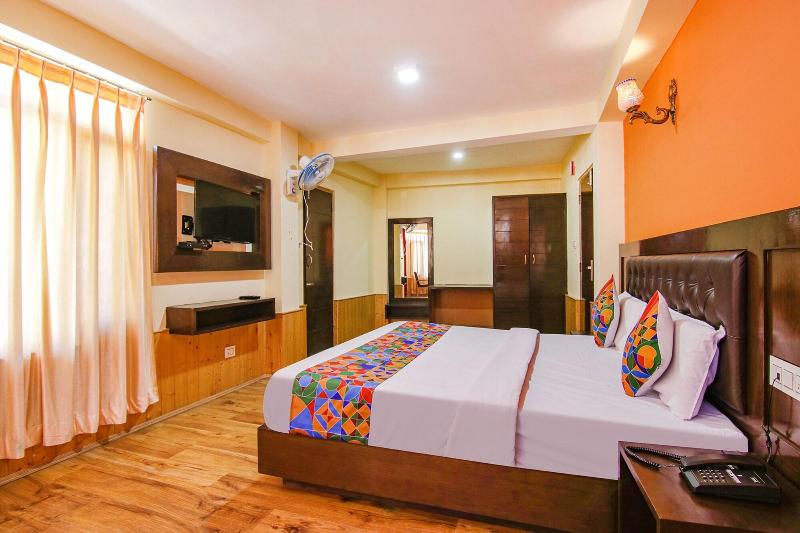 Fabhotel Green View image