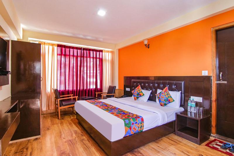 Fabhotel Green View image