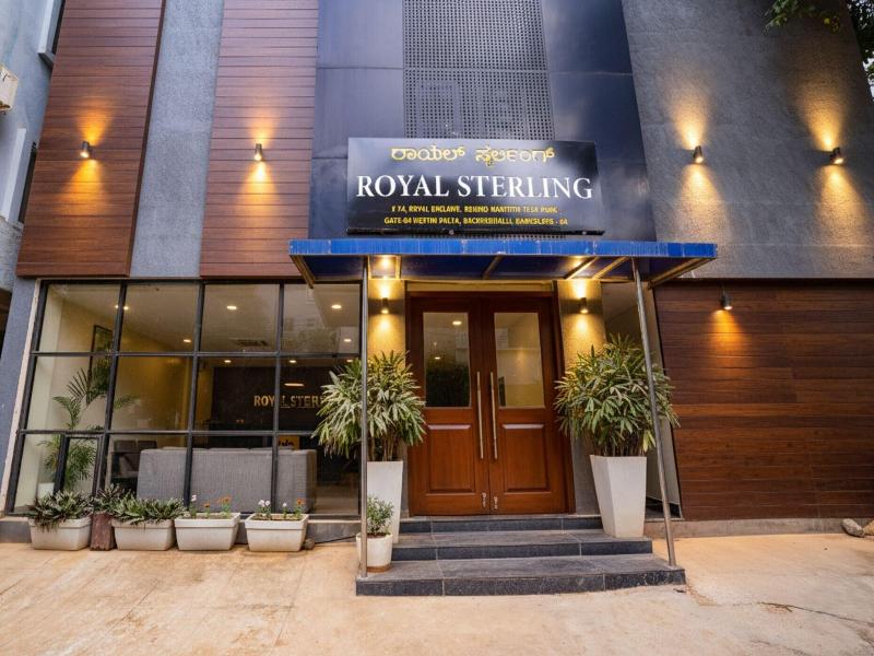 Fabhotel Royal Sterling image