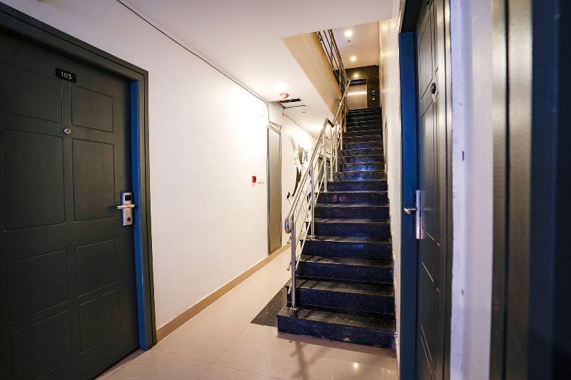 Fabhotel Royal Sterling image