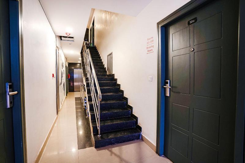 Fabhotel Royal Sterling image