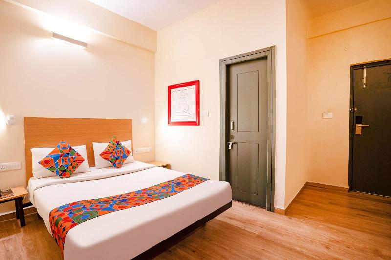 Fabhotel Royal Sterling image