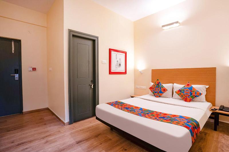 Fabhotel Royal Sterling image