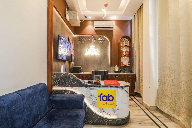 Fabhotel Raj Palace image