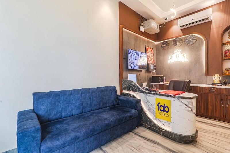 Fabhotel Raj Palace image