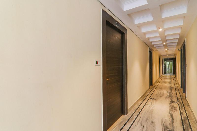 Fabhotel Raj Palace image