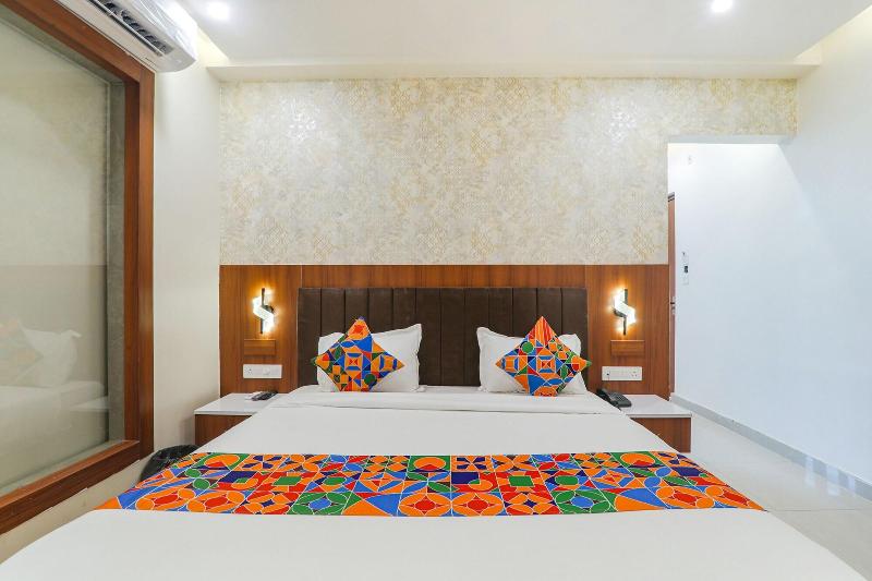 Fabhotel Raj Palace image