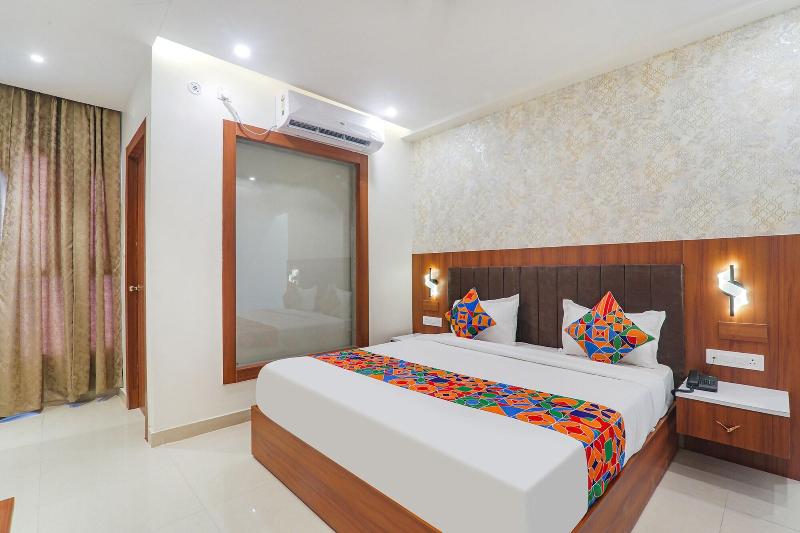 Fabhotel Raj Palace image