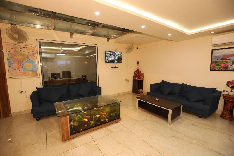 Hotel Starex Opp. Artemis Hospital image
