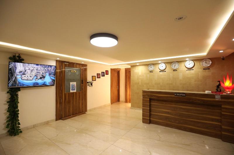 Hotel Starex Opp. Artemis Hospital image