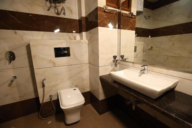 Hotel Starex Opp. Artemis Hospital image