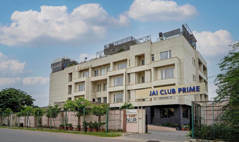 Treebo Premium Baramasi By Jai Club Prime image